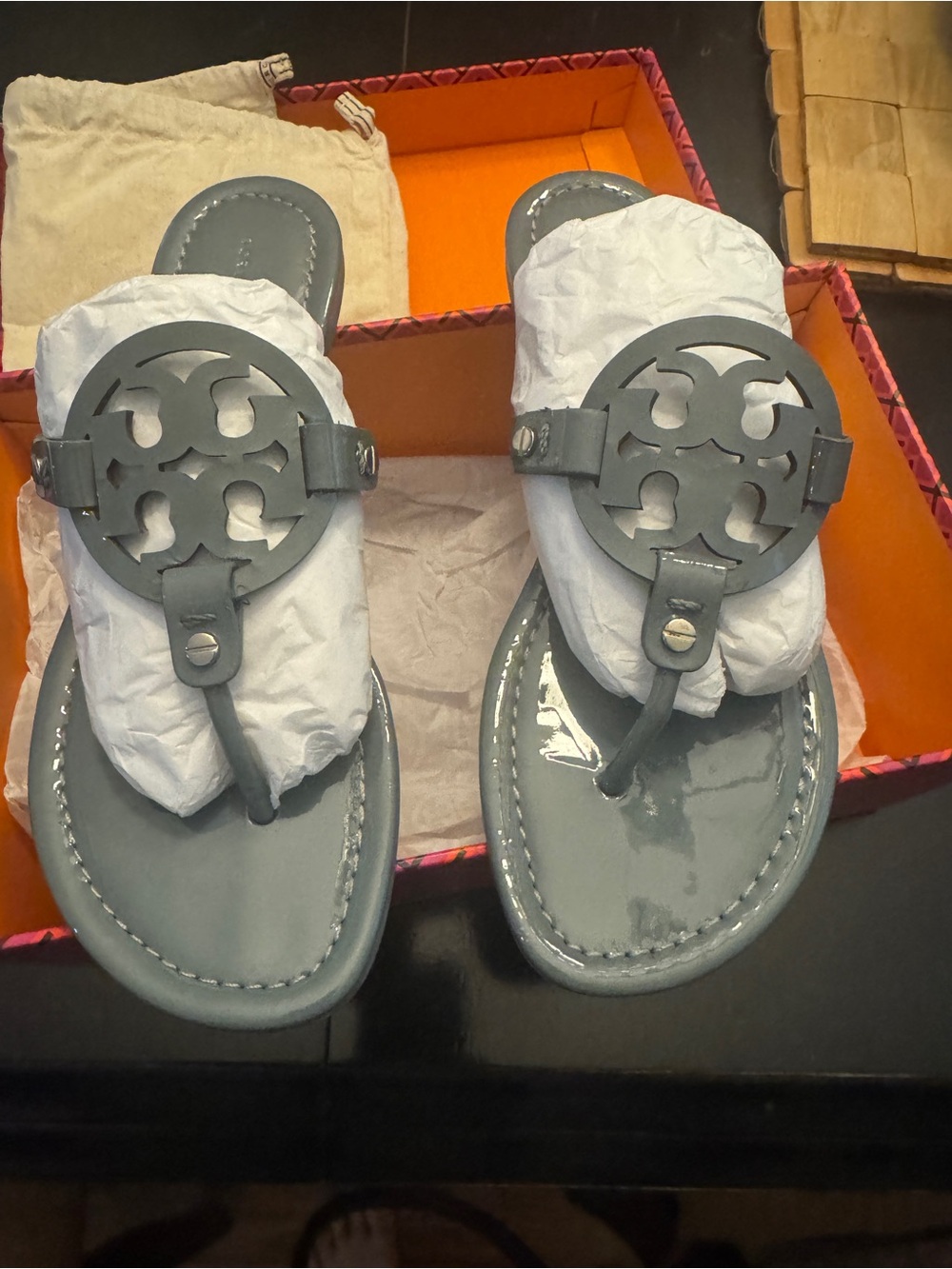 Tory Burch Patent Leather Miller Thong Sandals
Beautiful Rainwater color Size 8